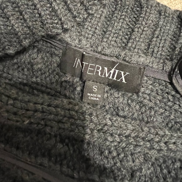 Intermix one sleeve sweater - Picture 3 of 6